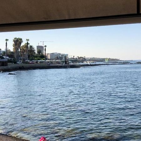 Central Pool-Side 2 Bedroom Apartment In Paphos Luaran gambar